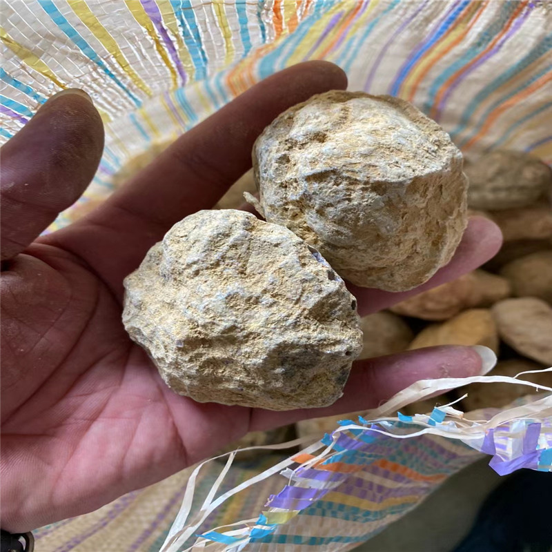 كسر الجيود الخاصة بك العقيق ال - مراجعة Geode Crystal Break وسعره